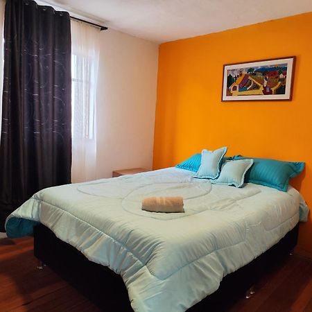 Mico Loco Casa Hostal Богота Екстер'єр фото